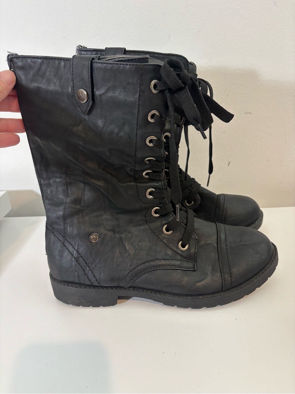 Wanted Colorado Women Size 8 Combat Boot with Fold-Over Knit Detail Casual Fall